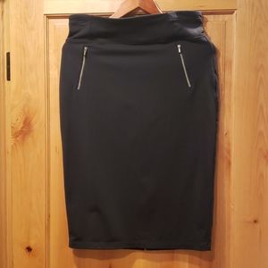 Athleta Black zippered pocket pencil skirt